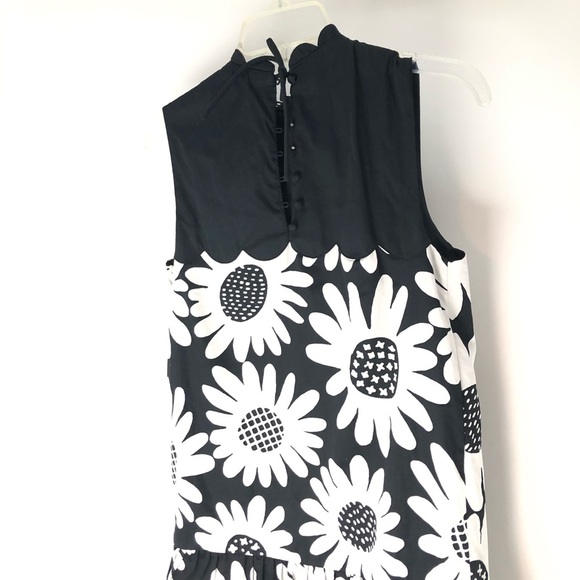 Victoria Beckham x Target Drop Waist Daisies Dress - Picture 6 of 12